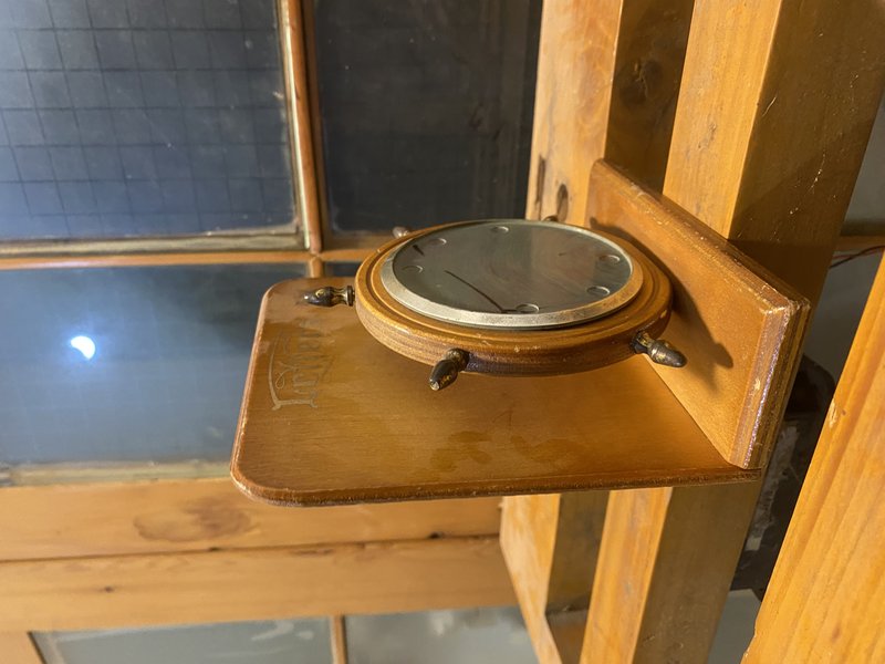 Nautical wooden table decor